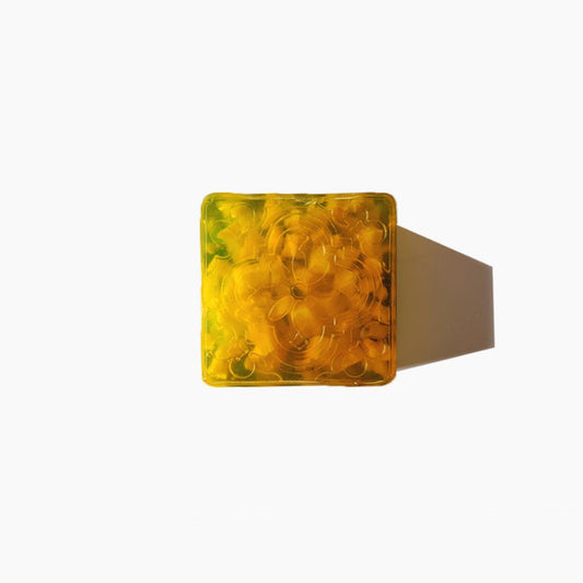 Yellow honey rock