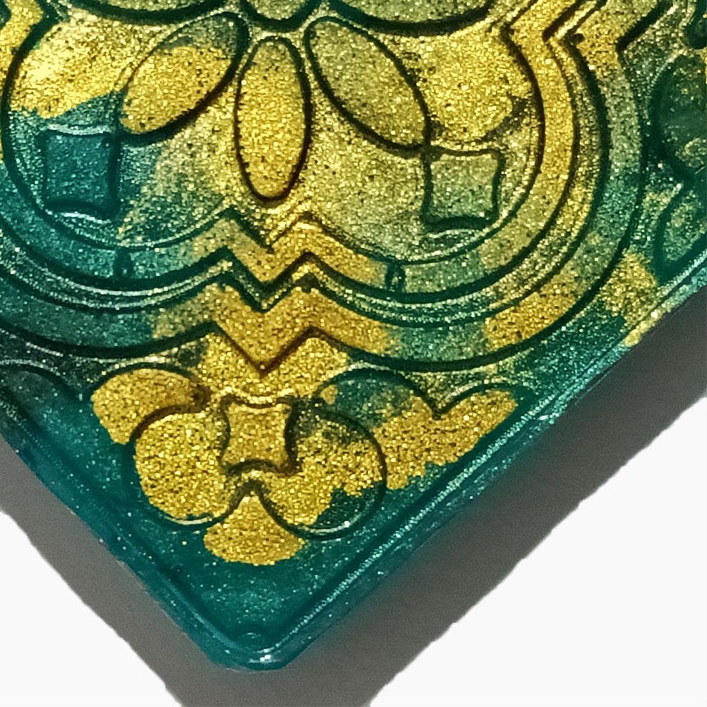 Spiritual gold stone